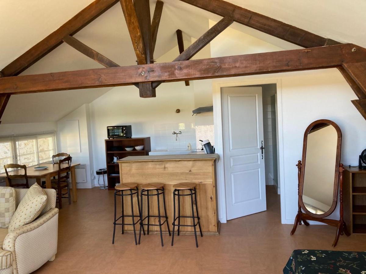 Gites Le Mathelin Lamothe-Montravel Exterior foto