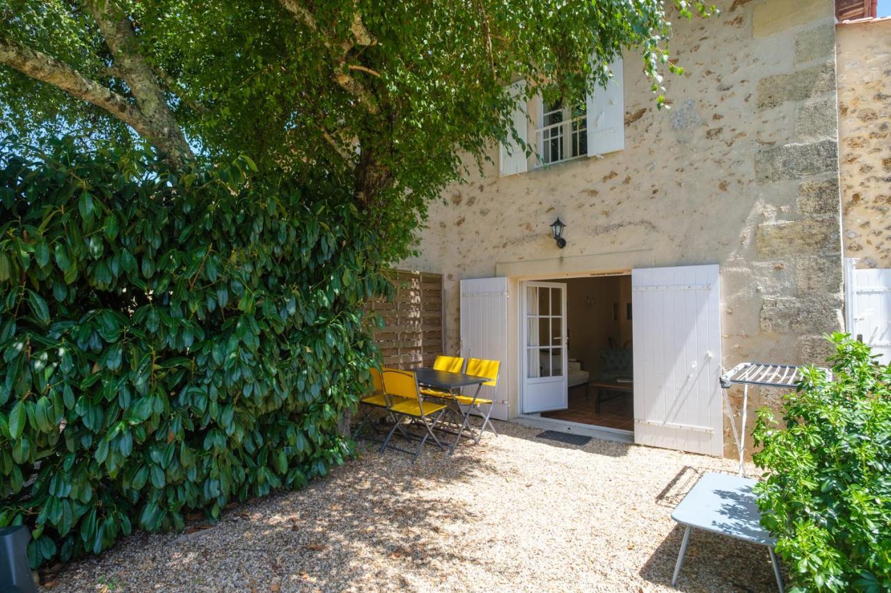 Gites Le Mathelin Lamothe-Montravel Exterior foto